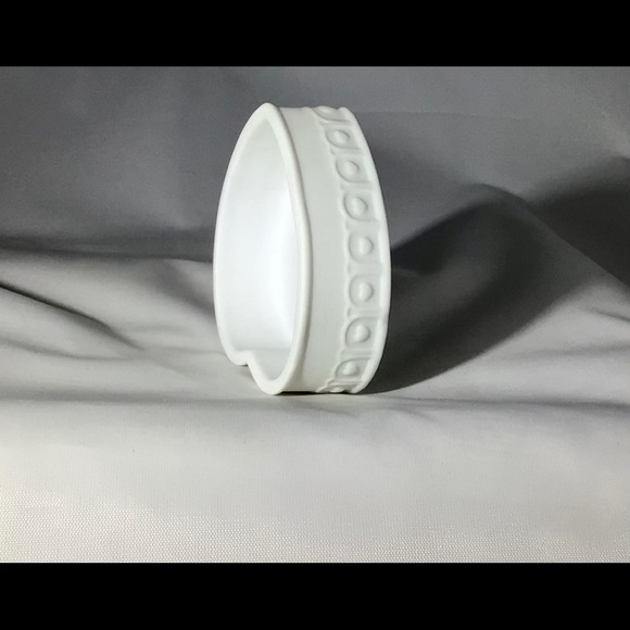 PRECIOUS MOMENTS “March’s Child” heart shape box - Picture 9 of 14